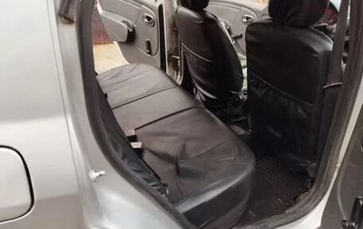 Renault Logan I, 2013 год, 250 000 рублей, 1 фотография