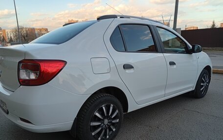 Renault Logan II, 2019 год, 895 000 рублей, 12 фотография