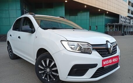 Renault Logan II, 2019 год, 895 000 рублей, 4 фотография