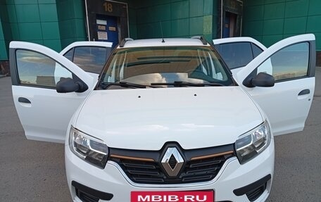 Renault Logan II, 2019 год, 895 000 рублей, 10 фотография