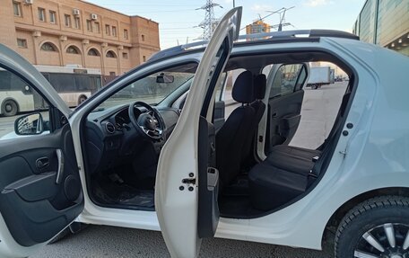 Renault Logan II, 2019 год, 895 000 рублей, 27 фотография