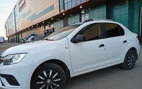 Renault Logan II, 2019 год, 895 000 рублей, 23 фотография