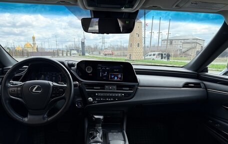 Lexus ES VII, 2022 год, 4 300 000 рублей, 5 фотография