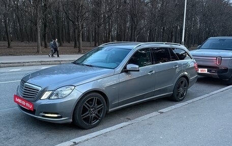 Mercedes-Benz E-Класс, 2011 год, 1 600 000 рублей, 4 фотография