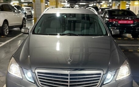 Mercedes-Benz E-Класс, 2011 год, 1 600 000 рублей, 6 фотография