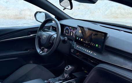 Toyota Camry, 2024 год, 3 990 000 рублей, 10 фотография