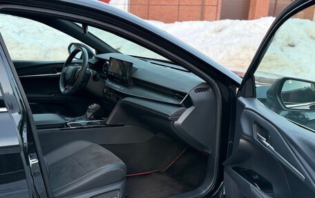 Toyota Camry, 2024 год, 3 990 000 рублей, 12 фотография