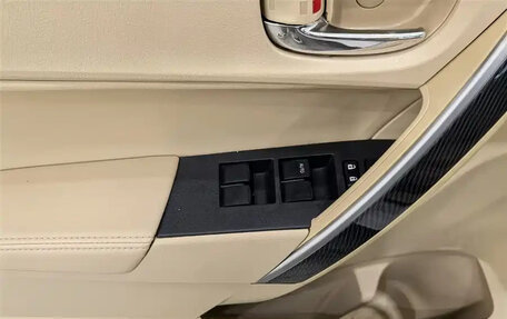 Toyota Corolla, 2016 год, 1 390 000 рублей, 8 фотография