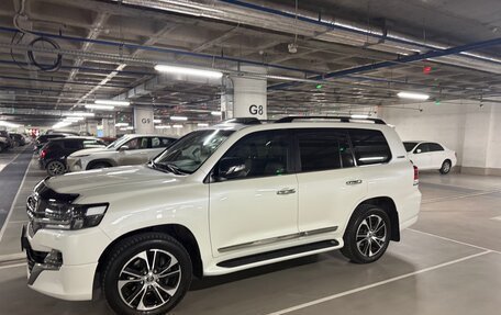 Toyota Land Cruiser 200, 2020 год, 8 200 000 рублей, 3 фотография