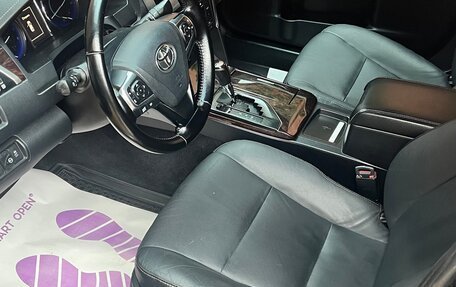 Toyota Camry, 2015 год, 1 780 000 рублей, 10 фотография