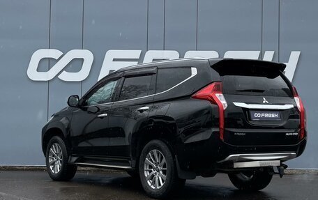 Mitsubishi Pajero Sport III рестайлинг, 2017 год, 3 050 000 рублей, 6 фотография