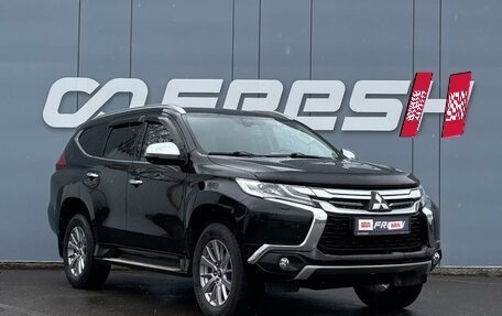 Mitsubishi Pajero Sport III рестайлинг, 2017 год, 3 050 000 рублей, 5 фотография