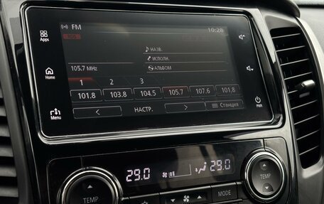 Mitsubishi Pajero Sport III рестайлинг, 2017 год, 3 050 000 рублей, 17 фотография