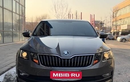 Skoda Octavia, 2022 год, 1 550 000 рублей, 2 фотография