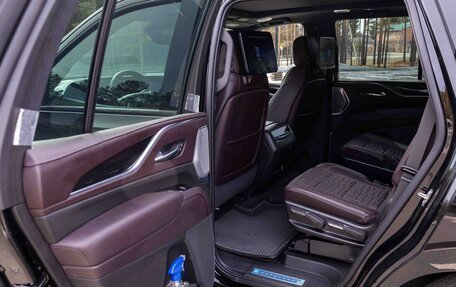 Cadillac Escalade V, 2022 год, 16 500 000 рублей, 9 фотография