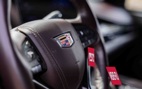 Cadillac Escalade V, 2022 год, 16 500 000 рублей, 12 фотография