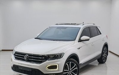 Volkswagen T-Roc I, 2022 год, 1 790 000 рублей, 1 фотография