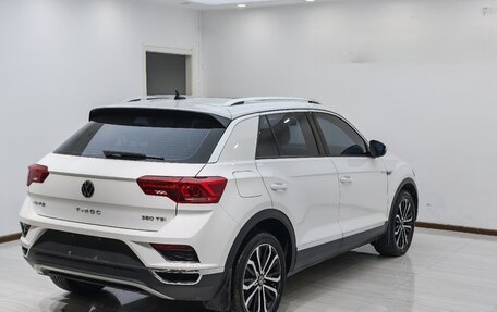 Volkswagen T-Roc I, 2022 год, 1 790 000 рублей, 4 фотография