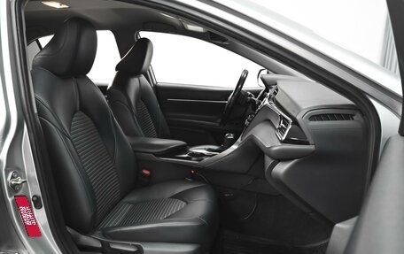 Toyota Camry, 2019 год, 2 699 000 рублей, 8 фотография