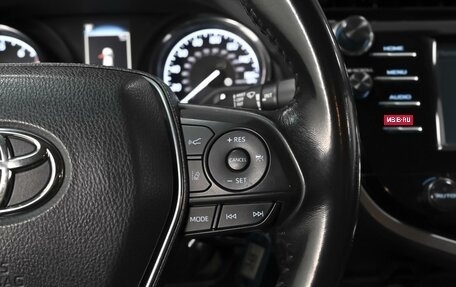 Toyota Camry, 2019 год, 2 699 000 рублей, 19 фотография