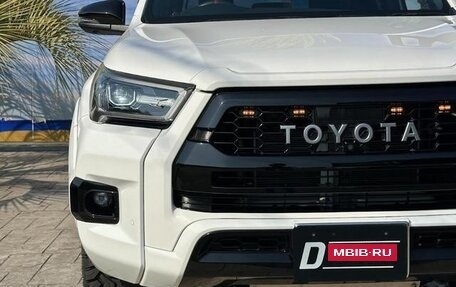 Toyota Hilux VIII, 2022 год, 4 170 000 рублей, 4 фотография