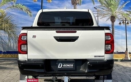 Toyota Hilux VIII, 2022 год, 4 170 000 рублей, 11 фотография