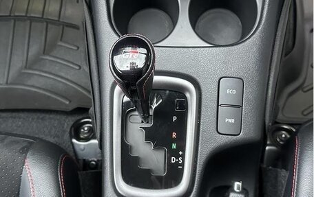 Toyota Hilux VIII, 2022 год, 4 170 000 рублей, 28 фотография