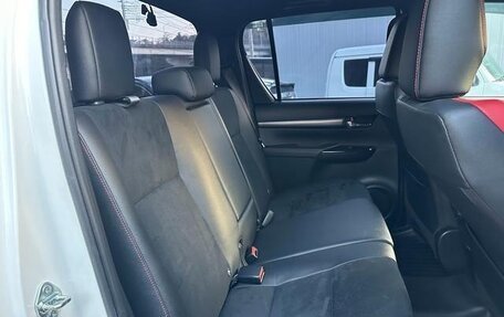 Toyota Hilux VIII, 2022 год, 4 170 000 рублей, 30 фотография