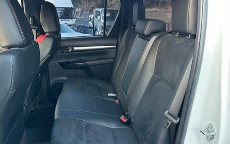 Toyota Hilux VIII, 2022 год, 4 170 000 рублей, 29 фотография