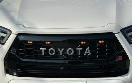 Toyota Hilux VIII, 2022 год, 4 170 000 рублей, 19 фотография