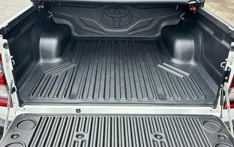 Toyota Hilux VIII, 2022 год, 4 170 000 рублей, 33 фотография