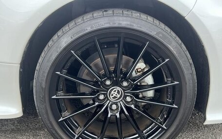 Toyota Yaris, 2021 год, 1 290 000 рублей, 21 фотография