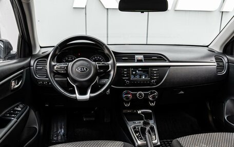KIA Rio IV, 2018 год, 1 649 000 рублей, 6 фотография