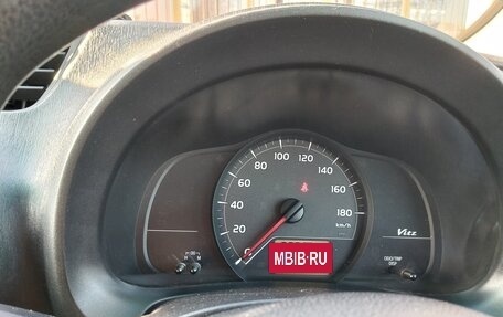 Toyota Vitz, 2011 год, 730 000 рублей, 5 фотография