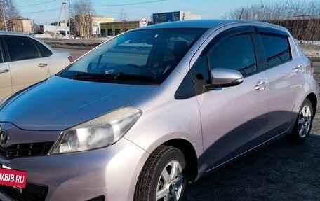 Toyota Vitz, 2011 год, 730 000 рублей, 2 фотография