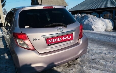 Toyota Vitz, 2011 год, 730 000 рублей, 10 фотография