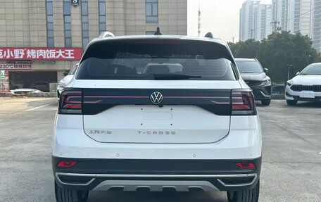 Volkswagen T-Cross I, 2021 год, 1 200 000 рублей, 5 фотография