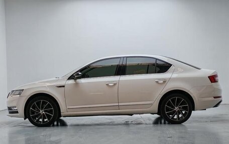 Skoda Octavia, 2020 год, 1 350 000 рублей, 4 фотография