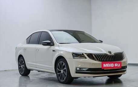 Skoda Octavia, 2020 год, 1 350 000 рублей, 3 фотография