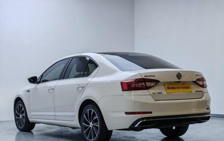 Skoda Octavia, 2020 год, 1 350 000 рублей, 5 фотография