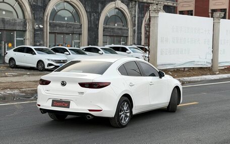 Mazda 3, 2021 год, 1 530 000 рублей, 4 фотография