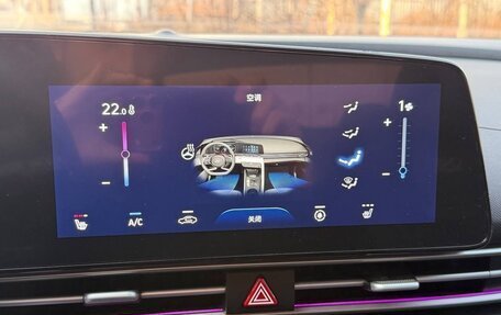 Hyundai Elantra, 2023 год, 1 600 000 рублей, 31 фотография