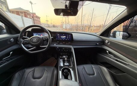 Hyundai Elantra, 2023 год, 1 600 000 рублей, 40 фотография