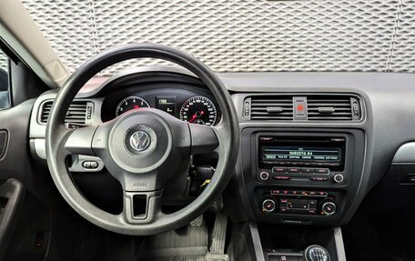 Volkswagen Jetta VI, 2012 год, 950 000 рублей, 19 фотография