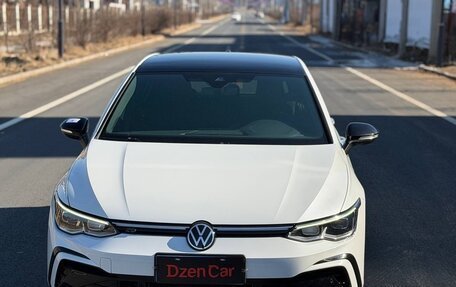 Volkswagen Golf VIII, 2022 год, 1 920 000 рублей, 3 фотография