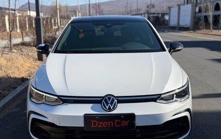 Volkswagen Golf VIII, 2022 год, 1 920 000 рублей, 13 фотография