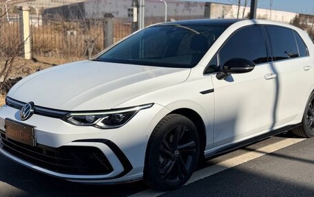 Volkswagen Golf VIII, 2022 год, 1 920 000 рублей, 17 фотография