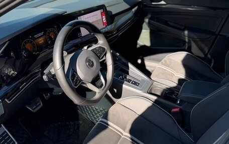 Volkswagen Golf VIII, 2022 год, 1 920 000 рублей, 24 фотография