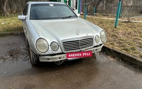 Mercedes-Benz E-Класс, 1998 год, 200 000 рублей, 5 фотография