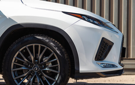 Lexus RX IV рестайлинг, 2019 год, 5 750 000 рублей, 9 фотография